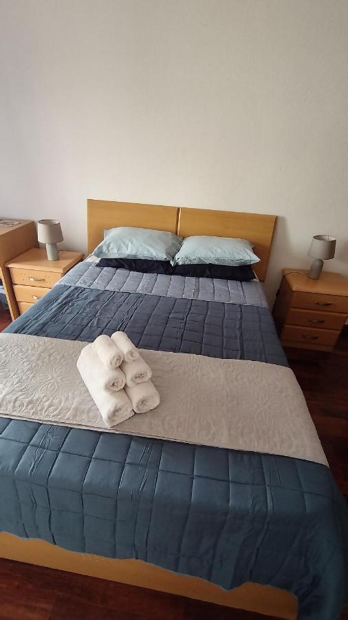 Quarto Com Varanda No Centro Em Tavira Exterior foto