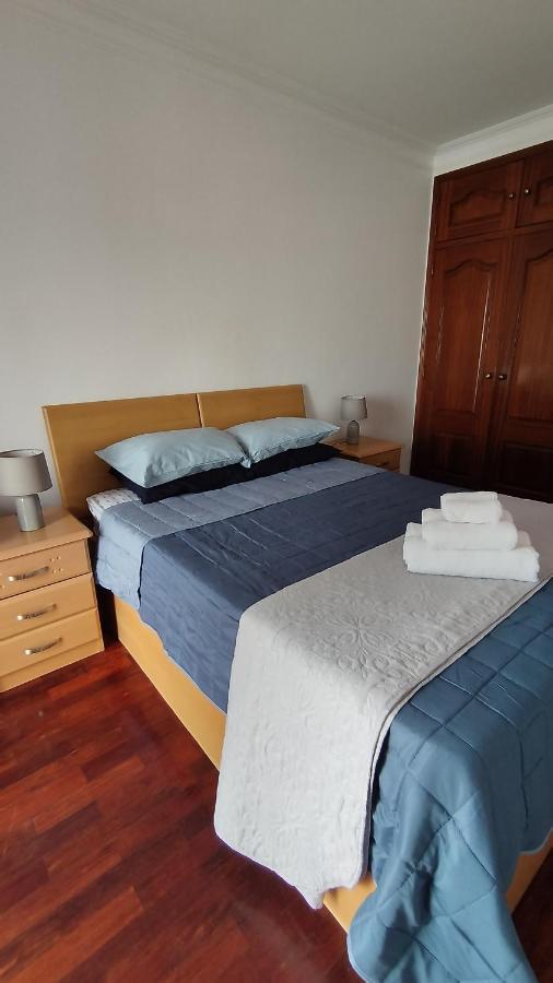 Quarto Com Varanda No Centro Em Tavira Exterior foto